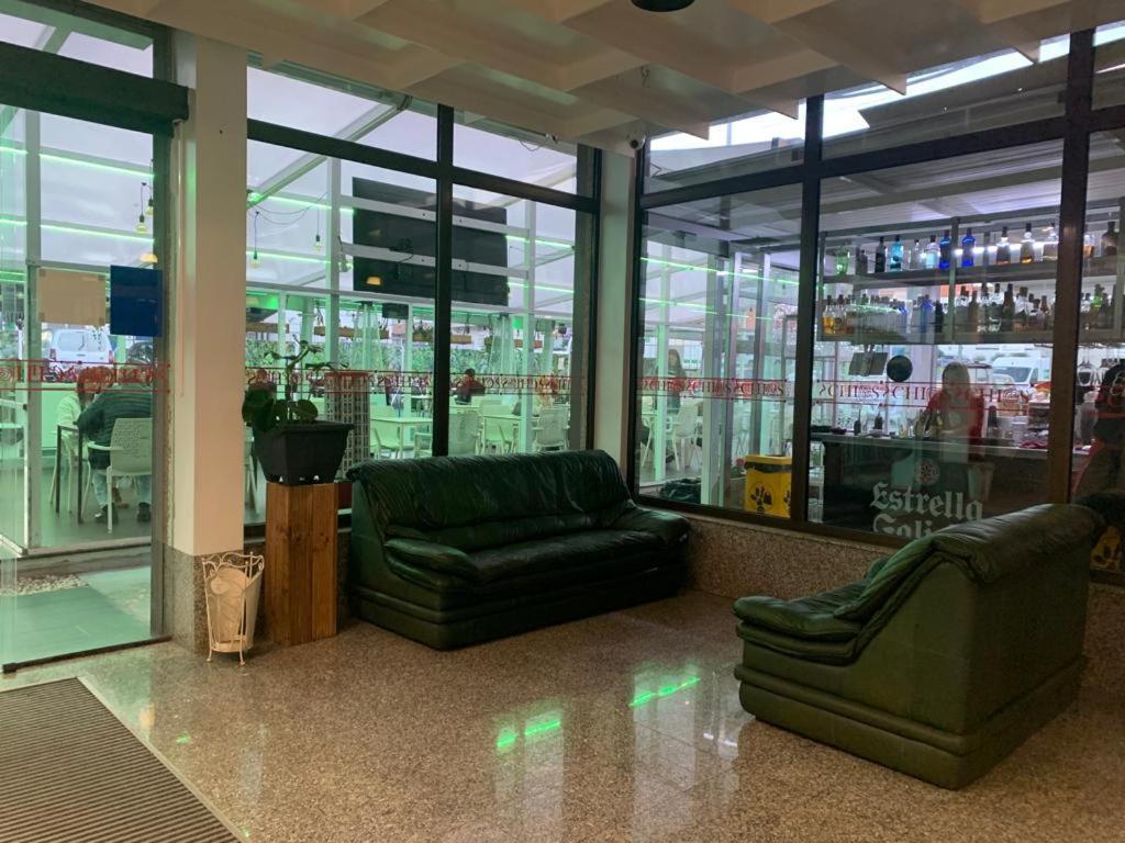 Hotel Chips Ferrol Naron  Bagian luar foto