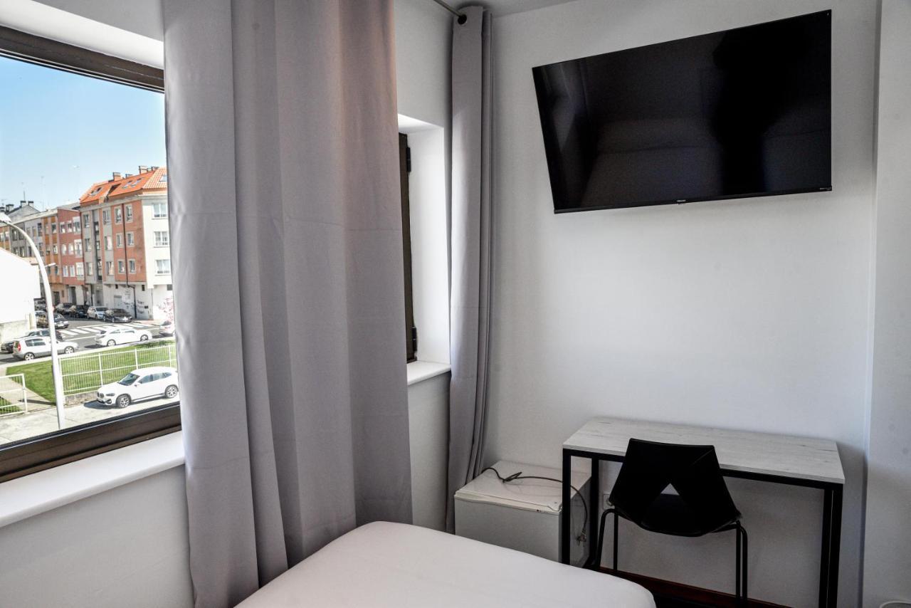 Hotel Chips Ferrol Naron  Bagian luar foto